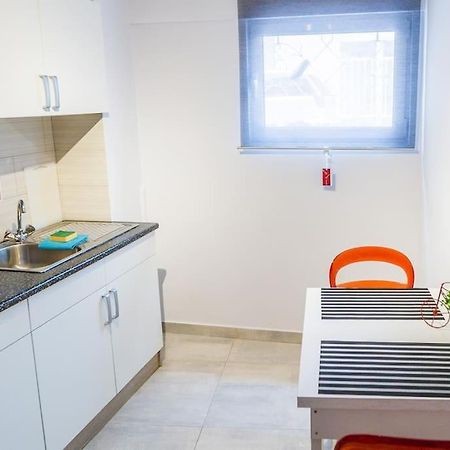 2 Bedrooms Apartment Close To Metro Dafni In Athens Luaran gambar