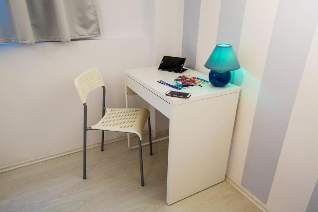2 Bedrooms Apartment Close To Metro Dafni In Athens Luaran gambar