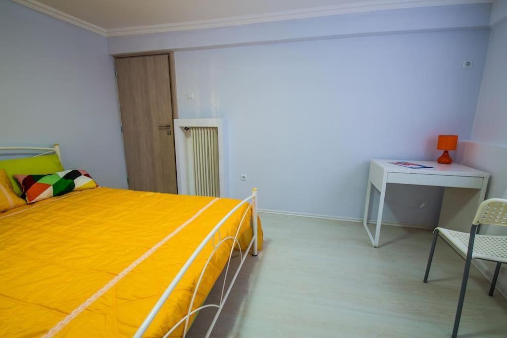 2 Bedrooms Apartment Close To Metro Dafni In Athens Luaran gambar